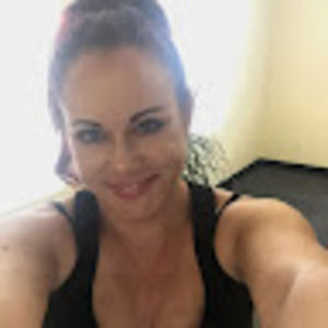 Meet your Posher, Dina